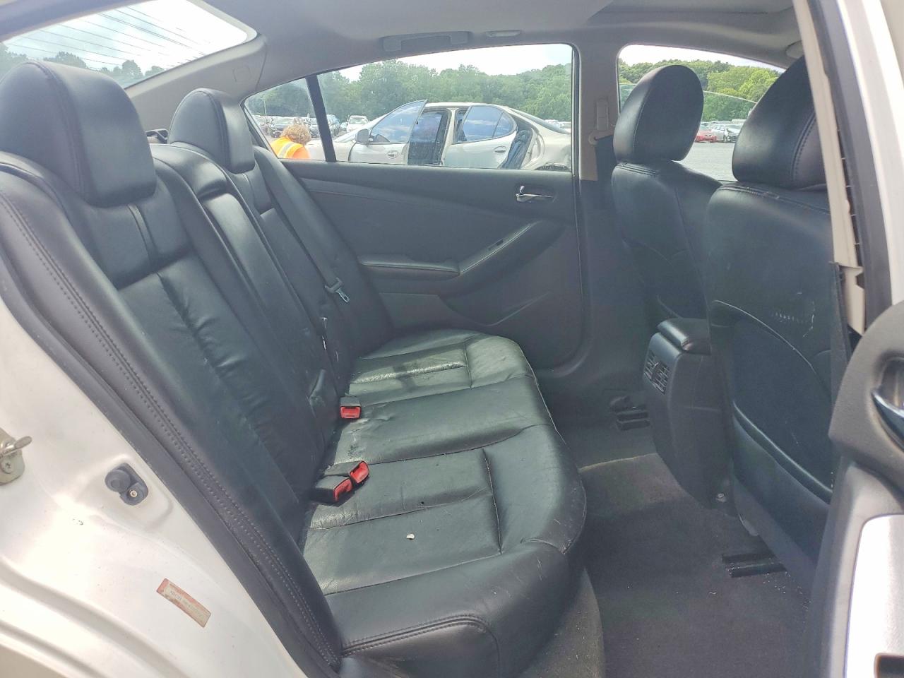 Nissan Altima Base