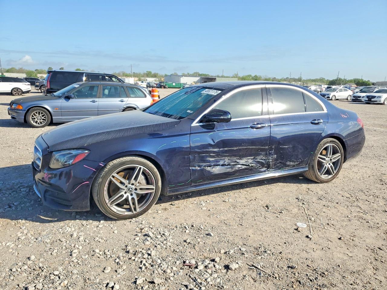 Salvage Mercedes-Benz E-Class Image