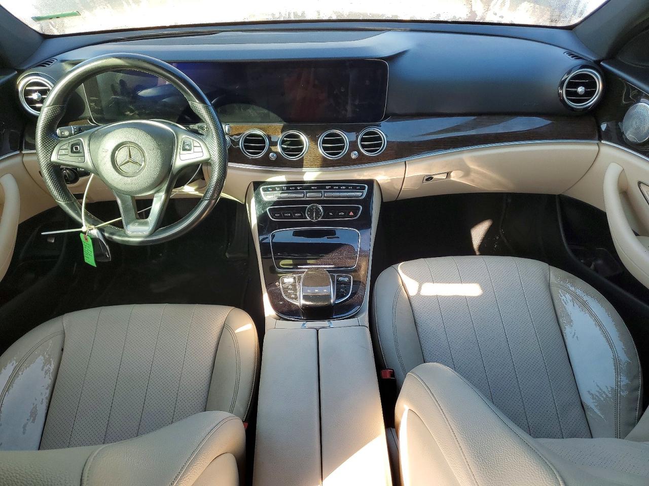 Mercedes-Benz E-Class 300