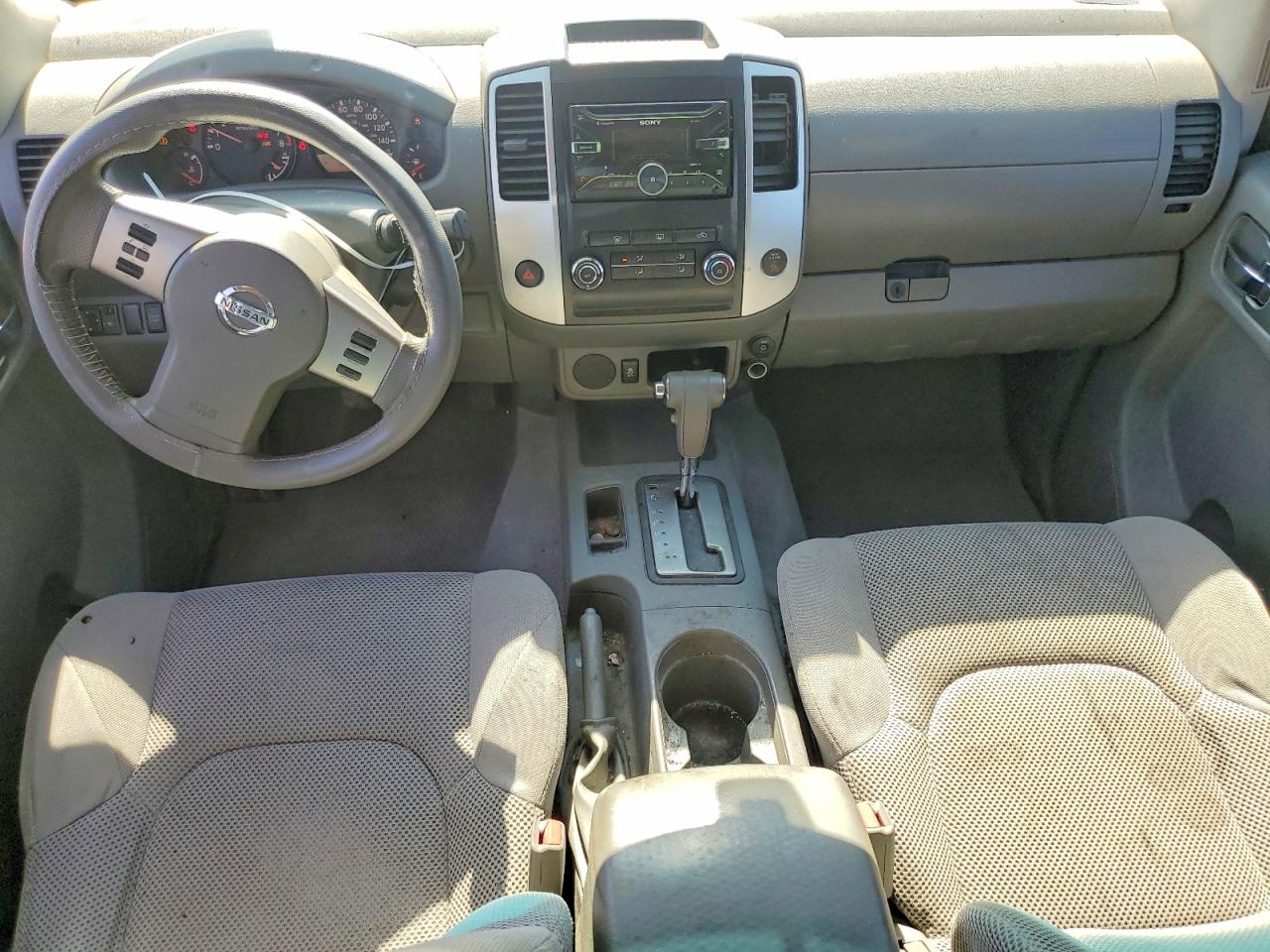 Nissan Frontier S