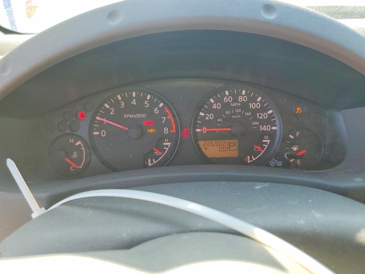 Nissan Frontier S
