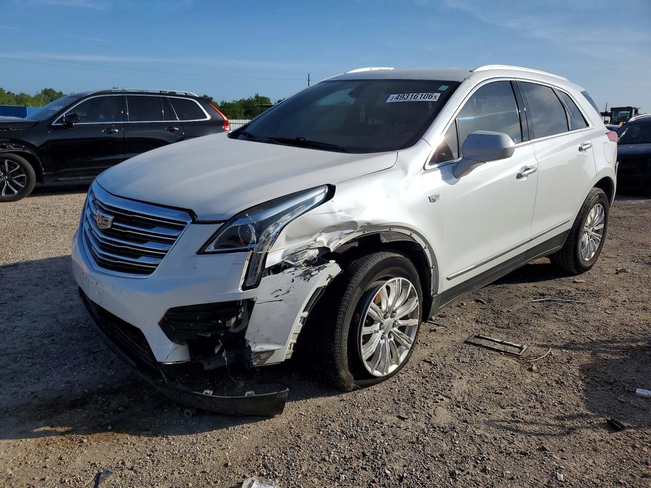 Salvage Cadillac XT5 Image