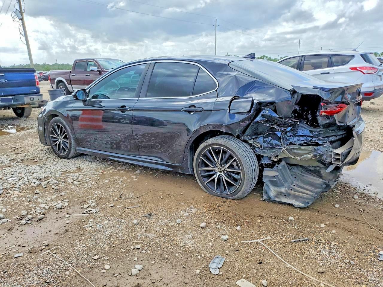Toyota Camry Se