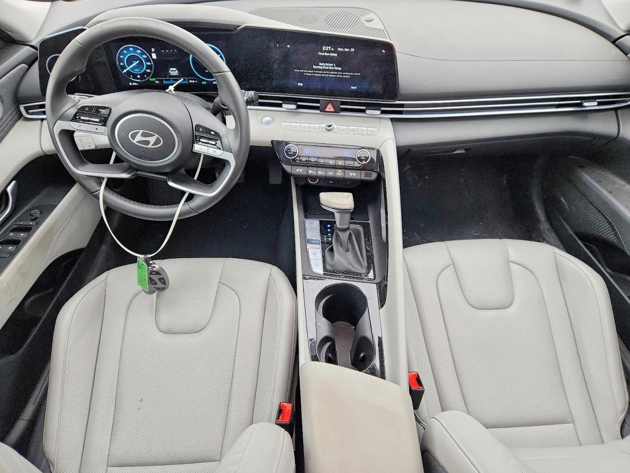Hyundai ELANTRA Limited