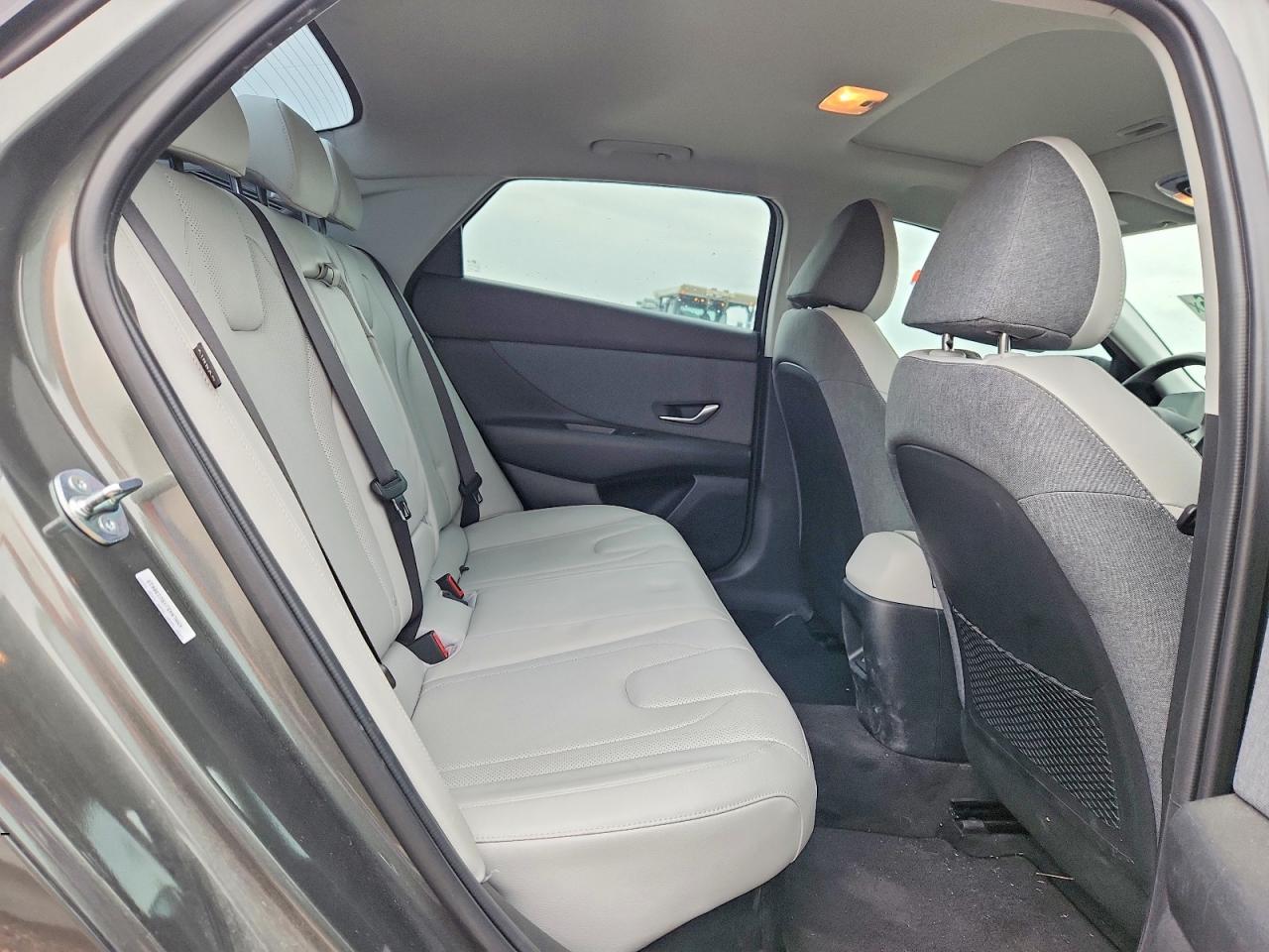 Hyundai ELANTRA Limited
