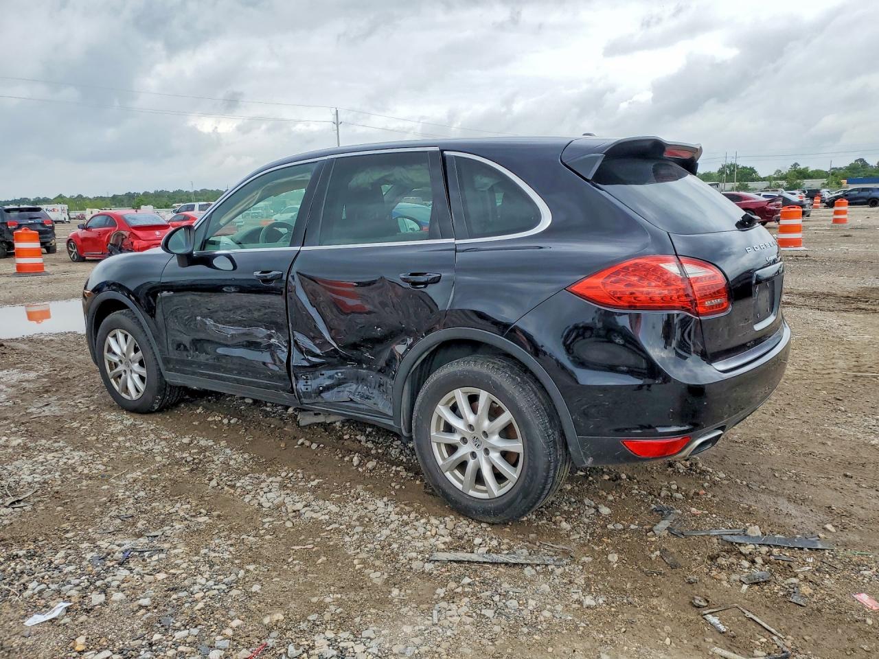 Porsche Cayenne 4d