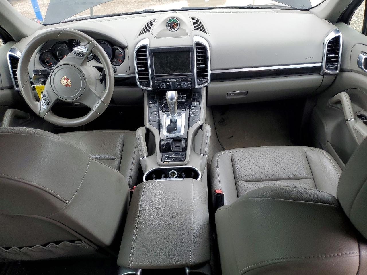 Porsche Cayenne 4d