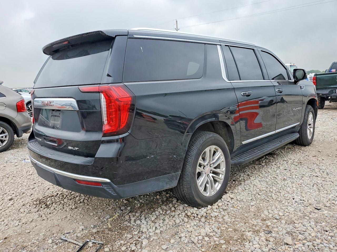 GMC Yukon C1500 Slt