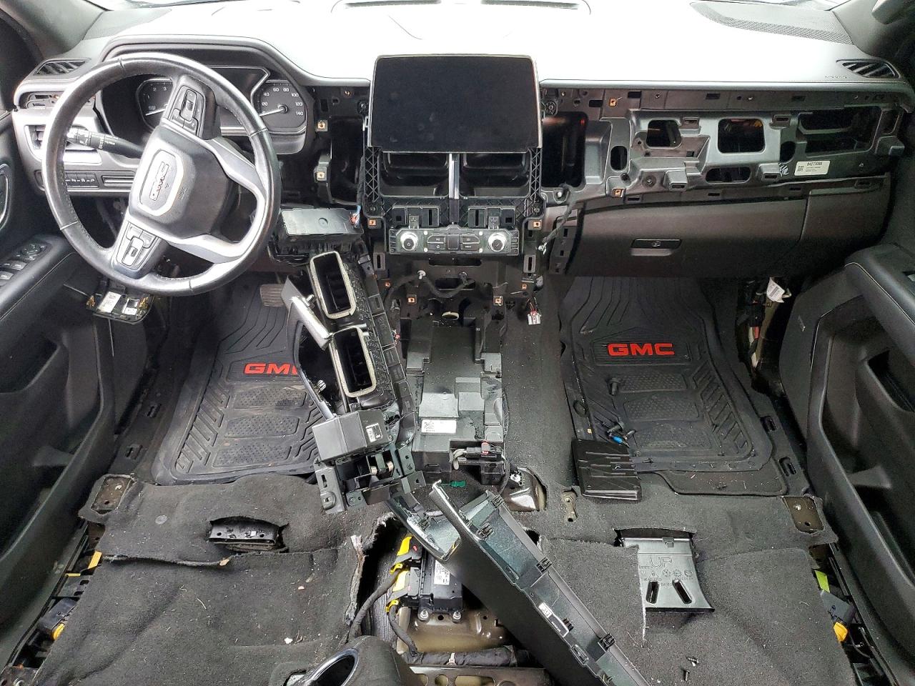 GMC Yukon C1500 Slt