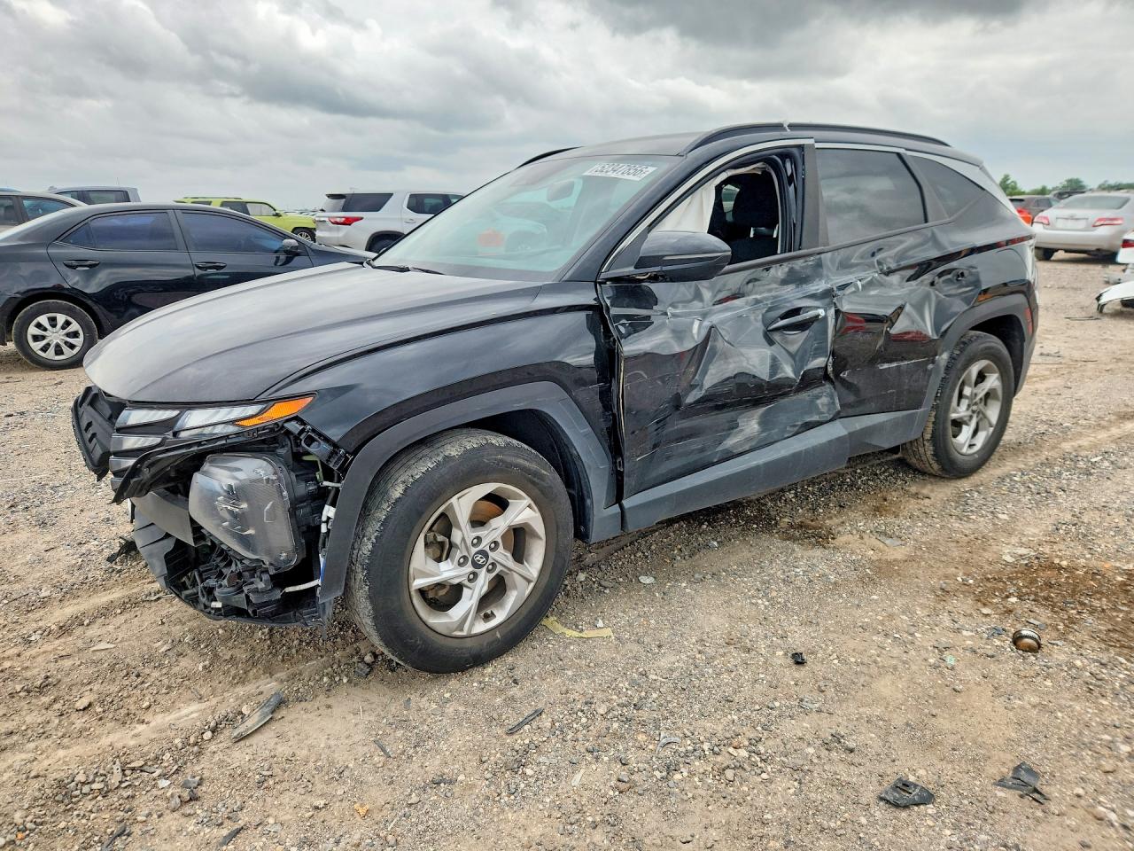 Salvage Hyundai TUCSON Image
