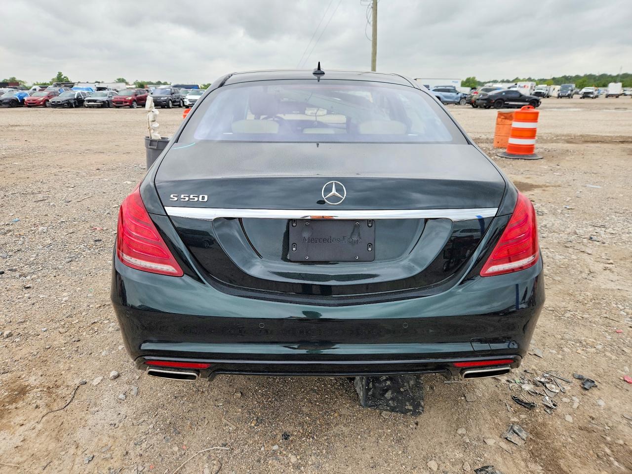 Mercedes-Benz S-Class 550