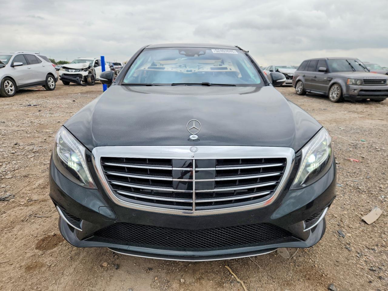 Mercedes-Benz S-Class 550