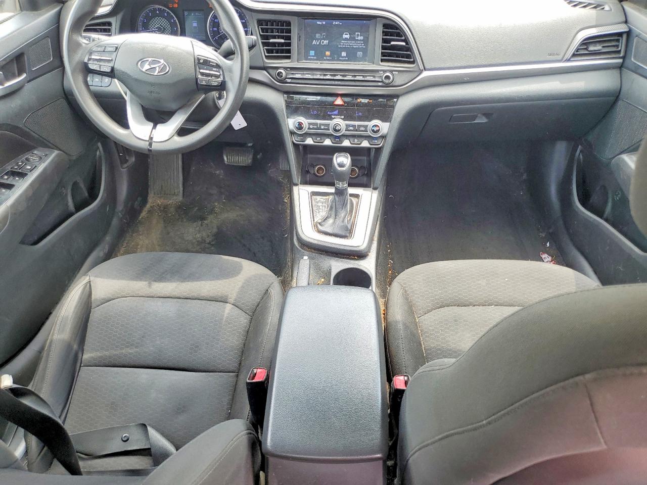 Hyundai ELANTRA Sel