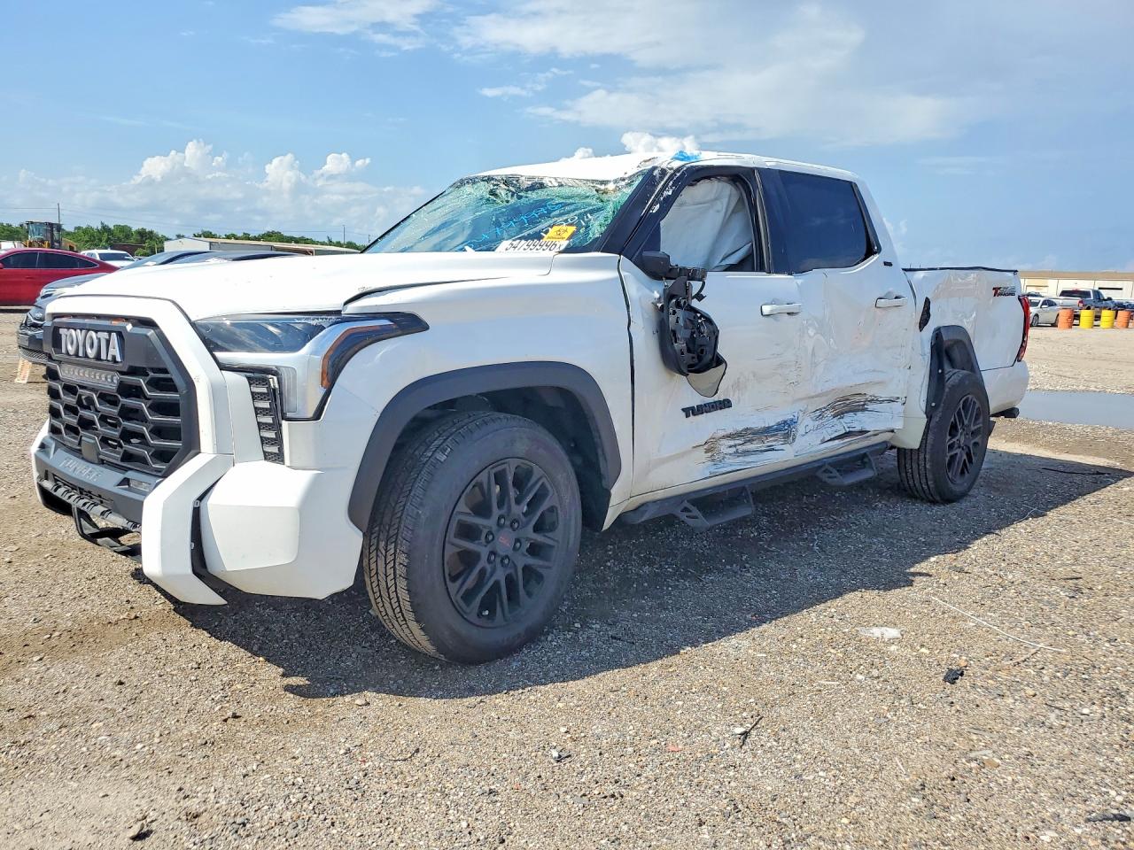Salvage Toyota Tundra Image