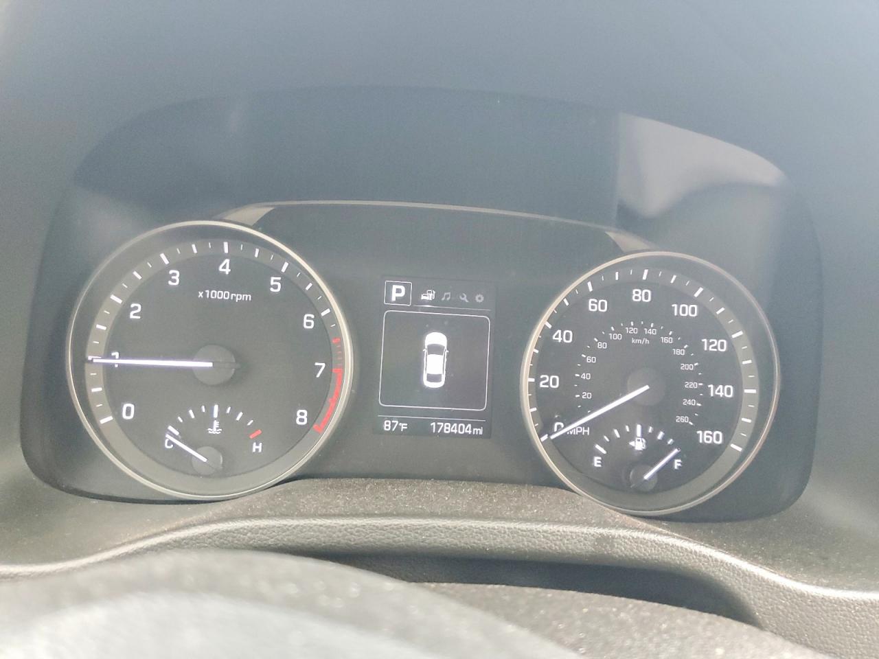 Hyundai ELANTRA Sel