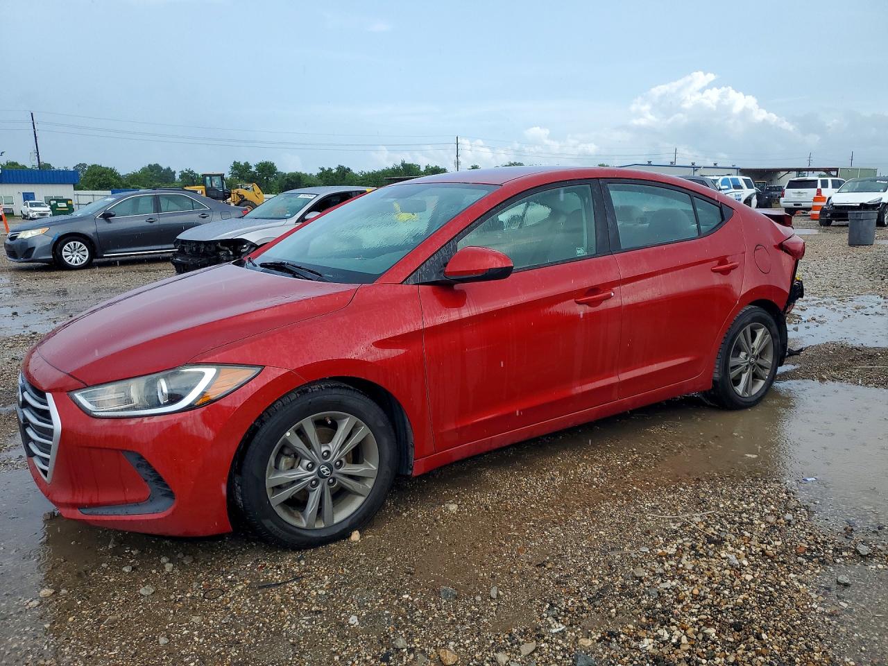 Salvage Hyundai ELANTRA Image