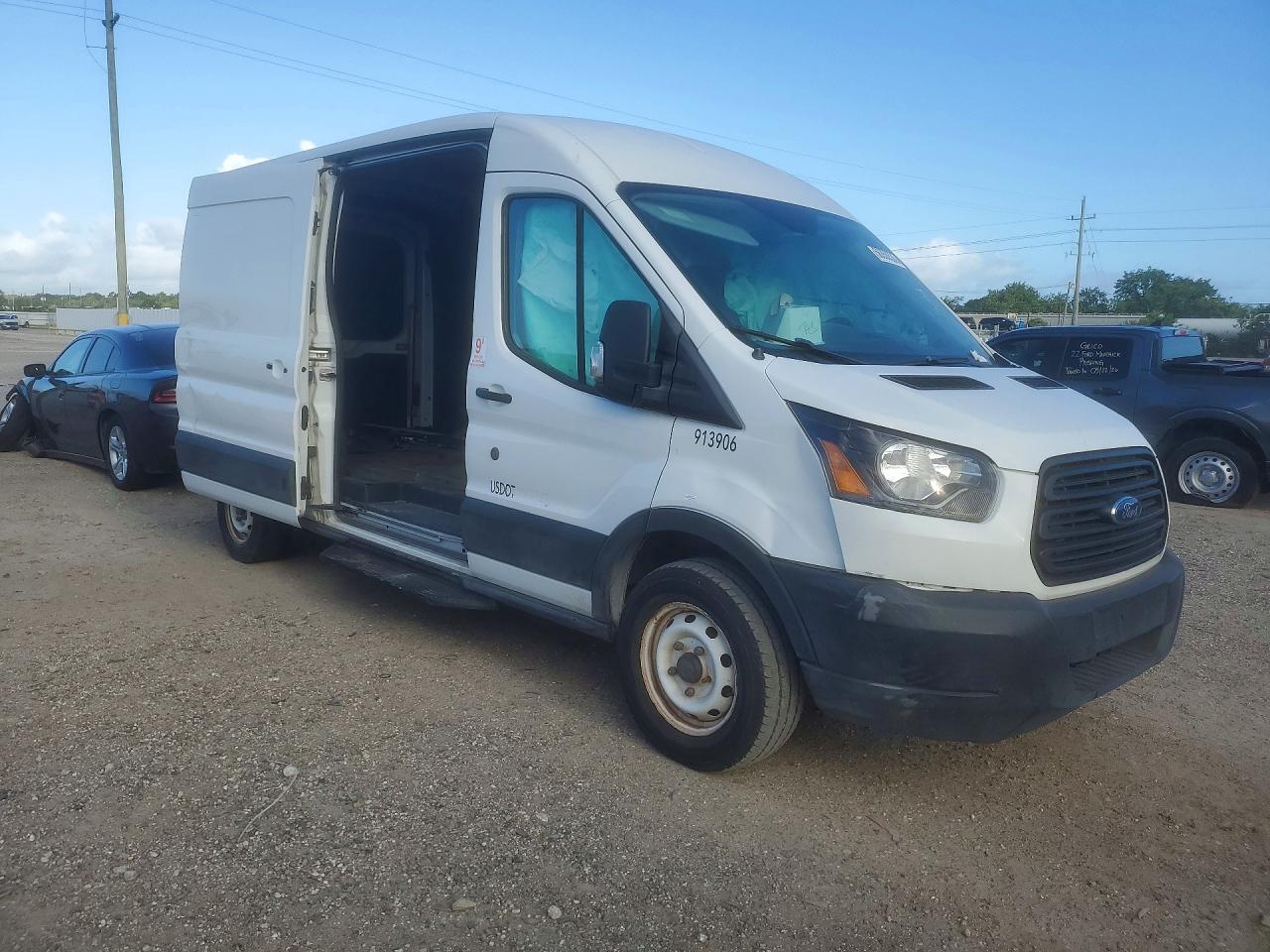 Ford Transit T-150