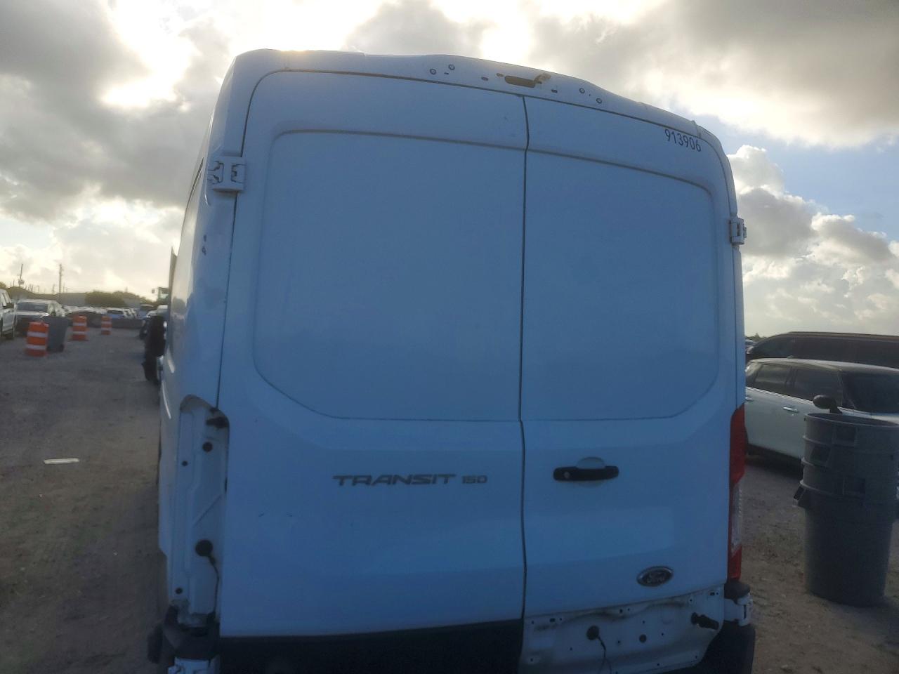 Ford Transit T-150