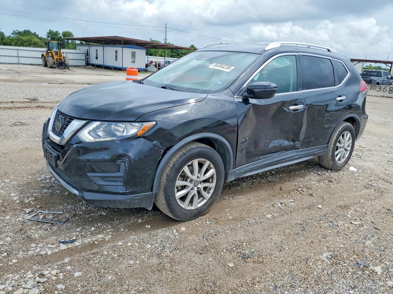 Salvage Nissan Rogue Image