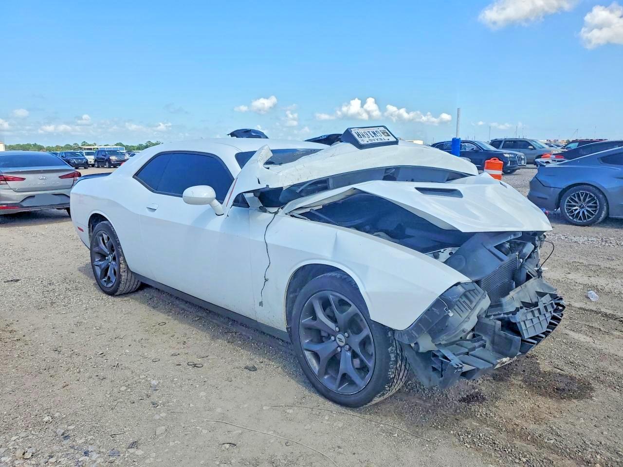 Dodge Challenger Sxt