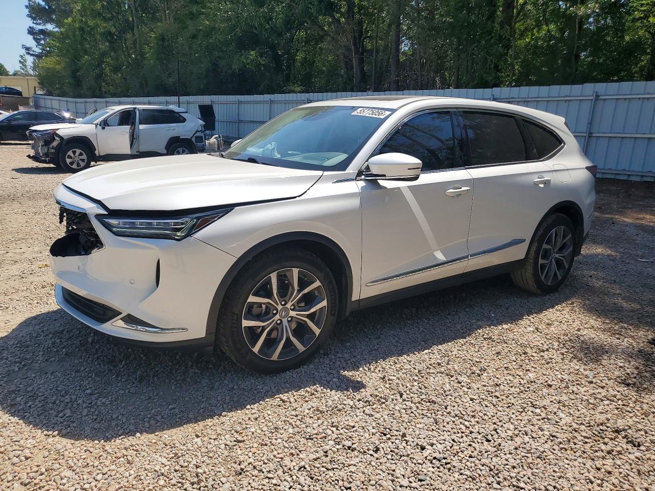Salvage Acura MDX Image