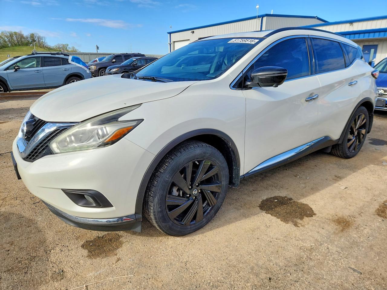 Salvage Nissan Murano Image