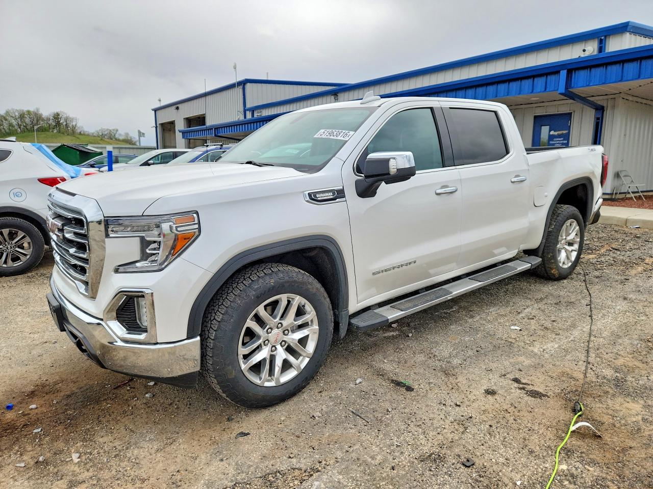 Salvage GMC Sierra Image