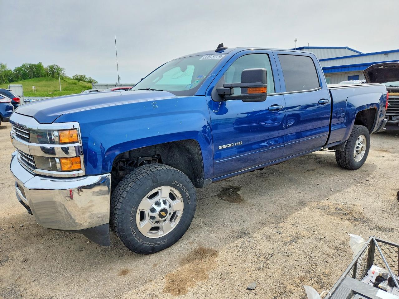 Salvage Chevrolet Silverado Image