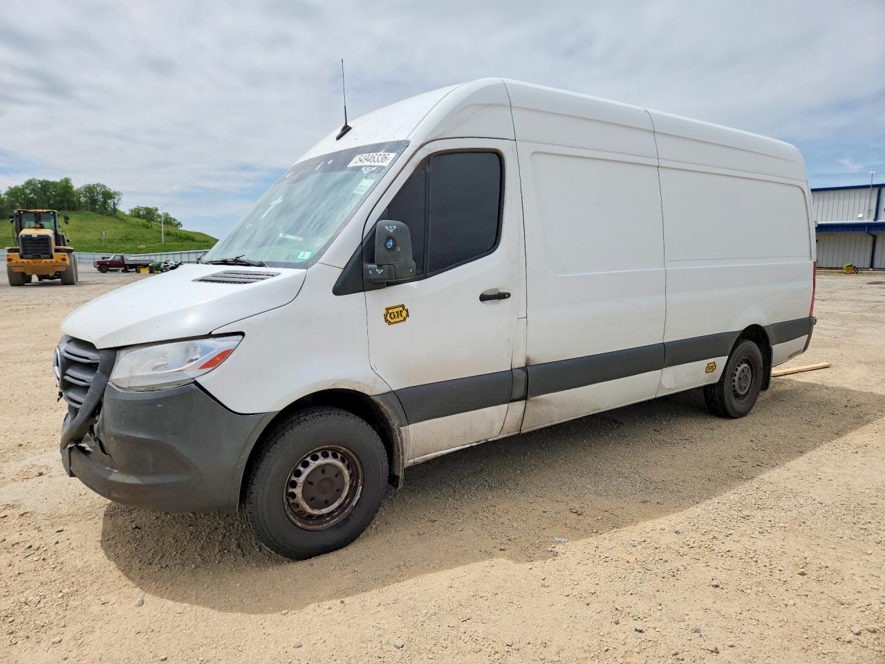 Salvage Mercedes-Benz Sprinter Image