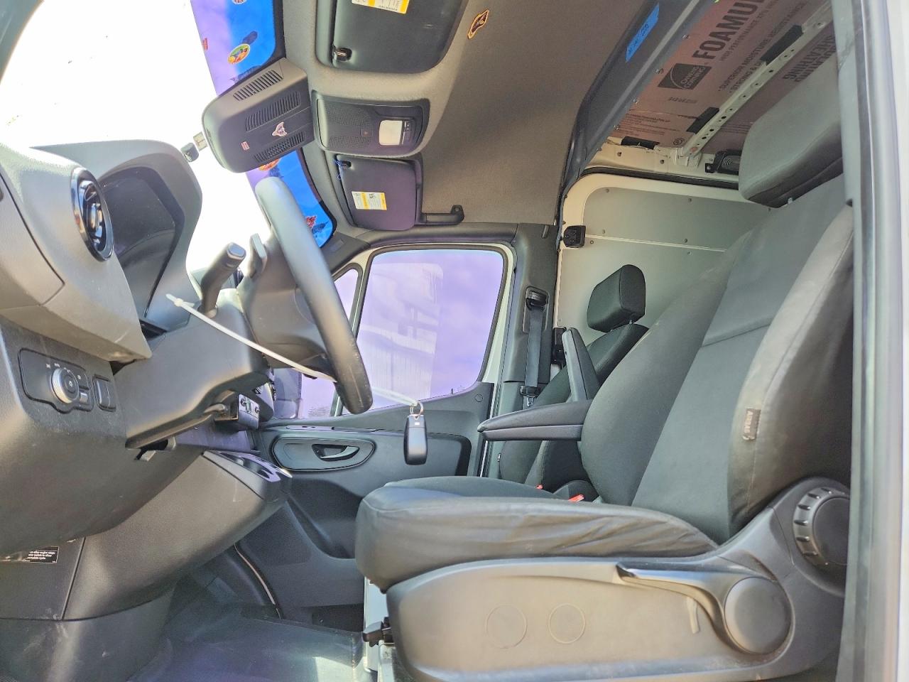 Mercedes-Benz Sprinter 2500