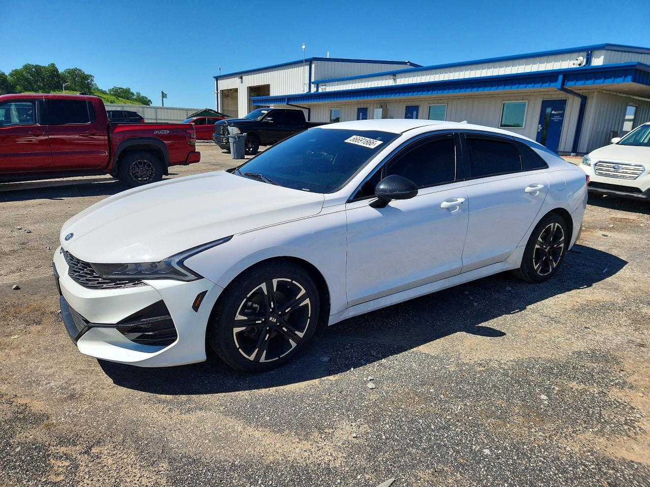 Salvage Kia K5 Image