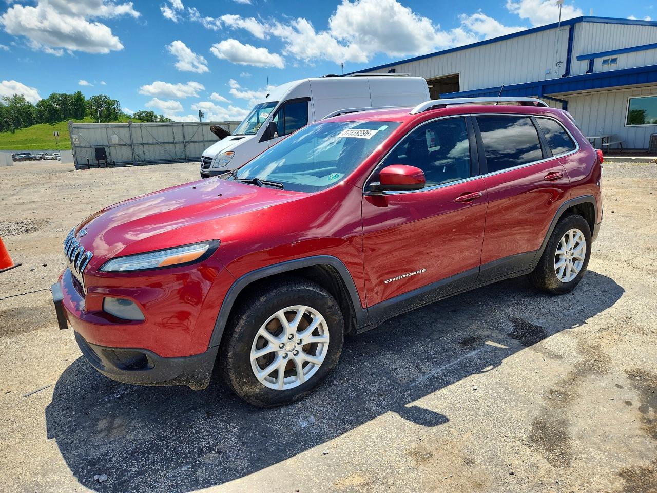 Salvage Jeep Cherokee Image