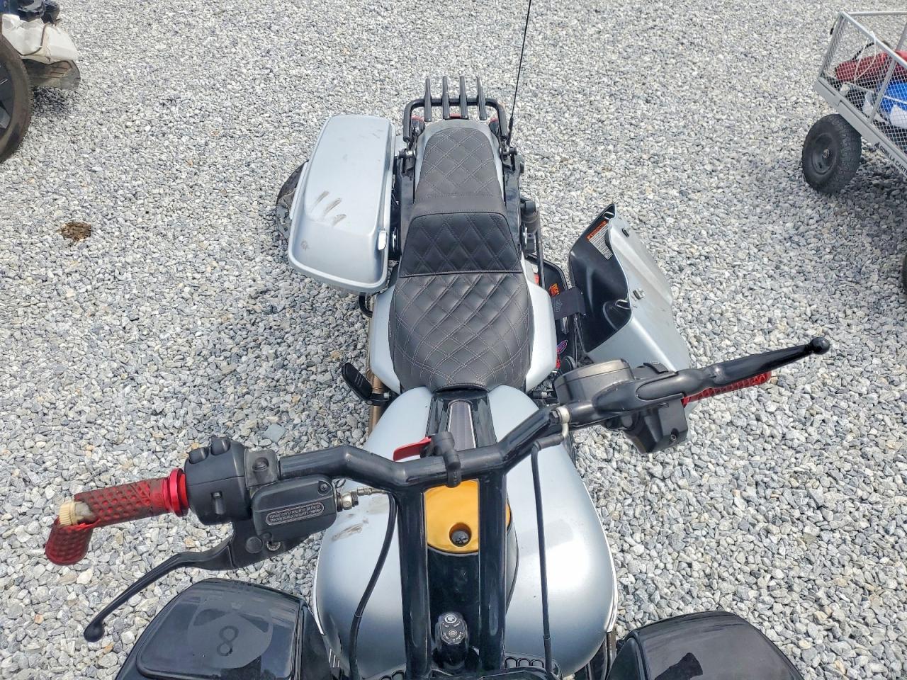 Harley-Davidson Fl