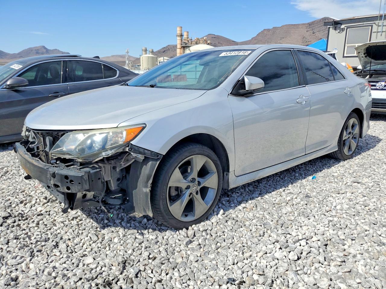 Salvage Toyota Camry Image