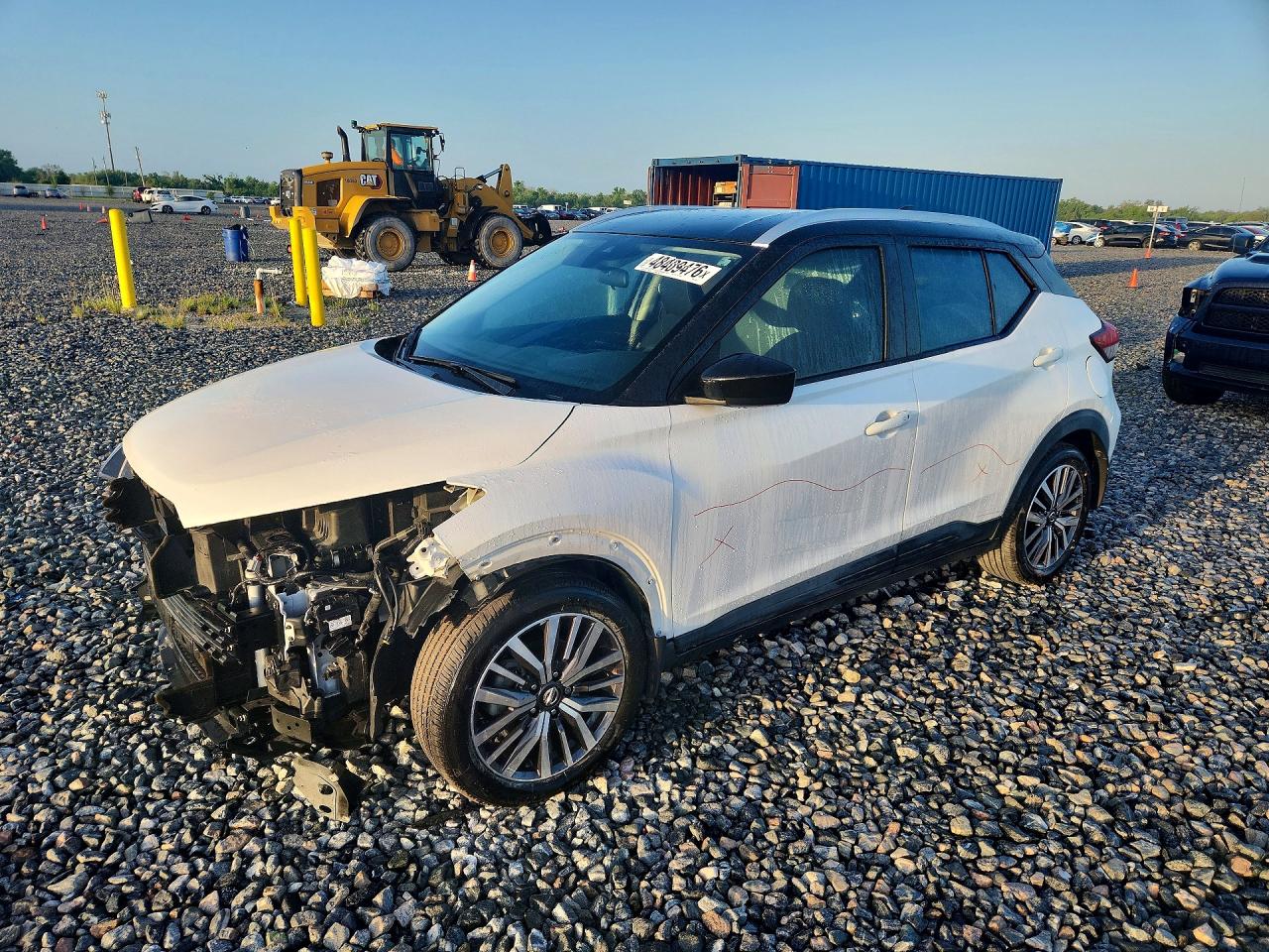 Salvage Nissan Kicks Image