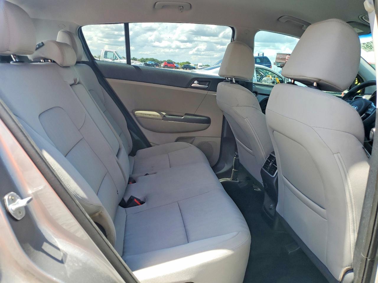 Kia Sportage Lx