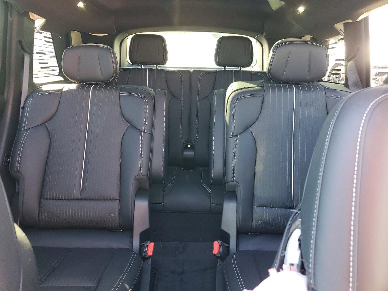 Cadillac Vistiq Lux Luxury