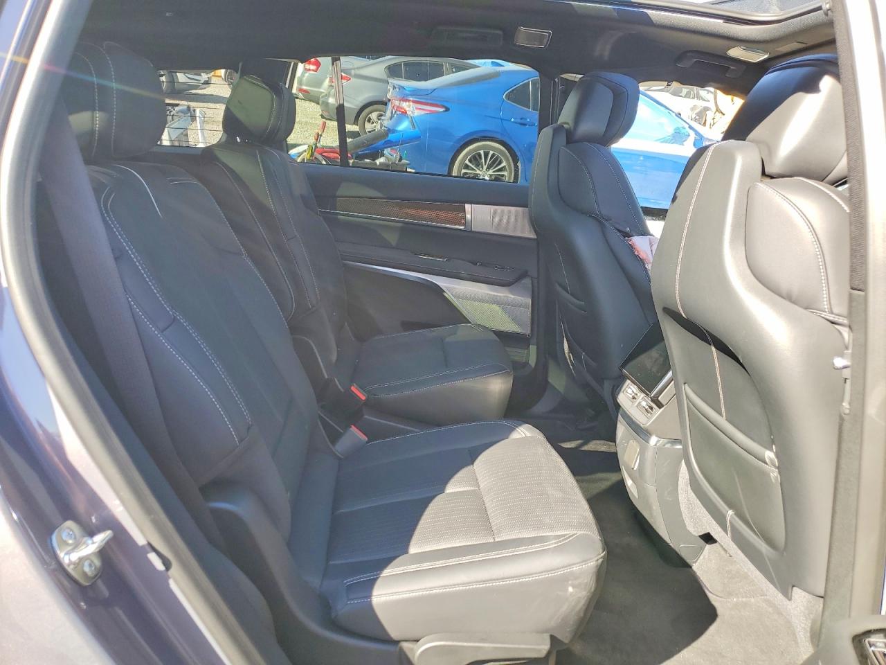 Cadillac Vistiq Lux Luxury