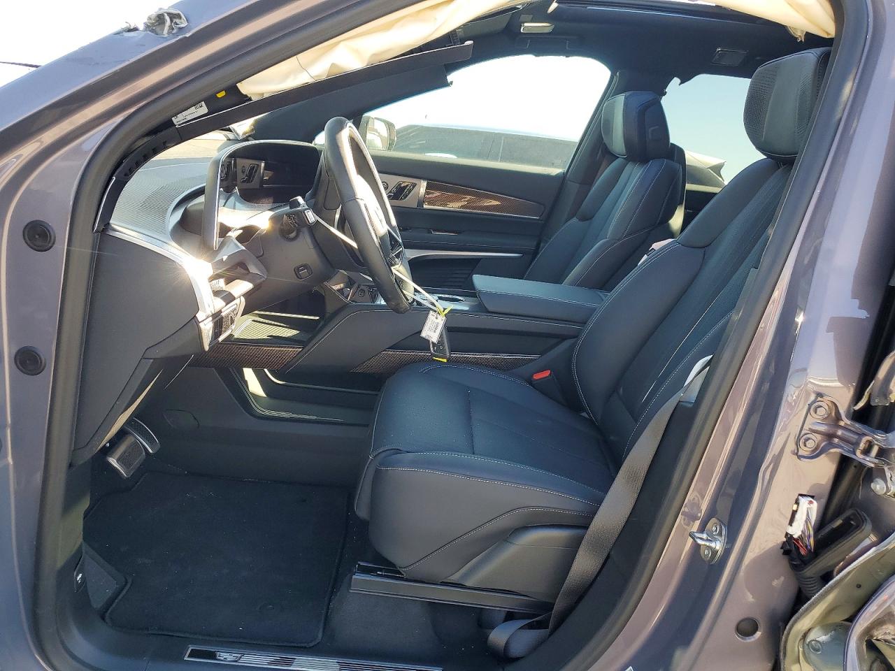 Cadillac Vistiq Lux Luxury