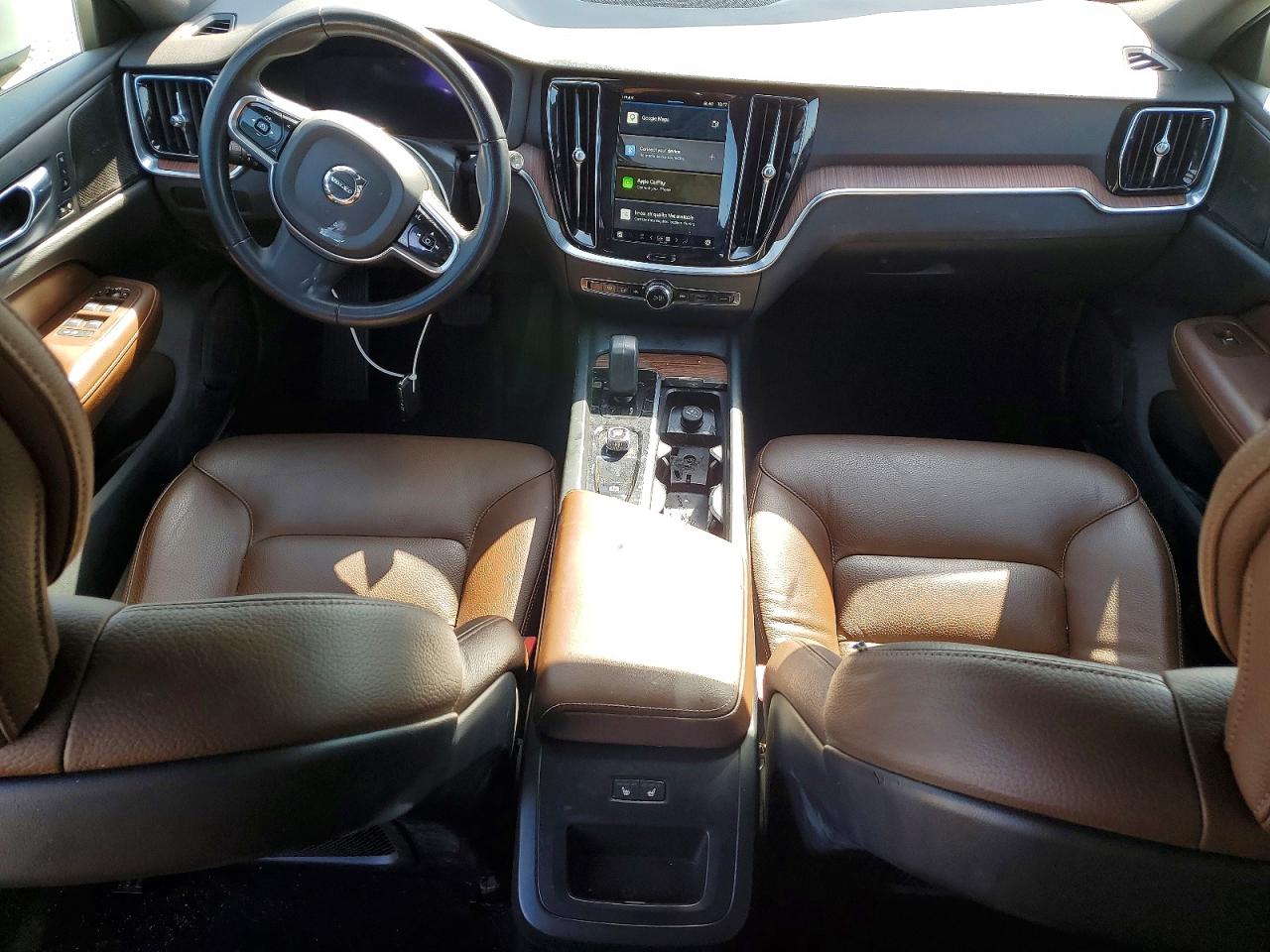 Volvo V60 Plus