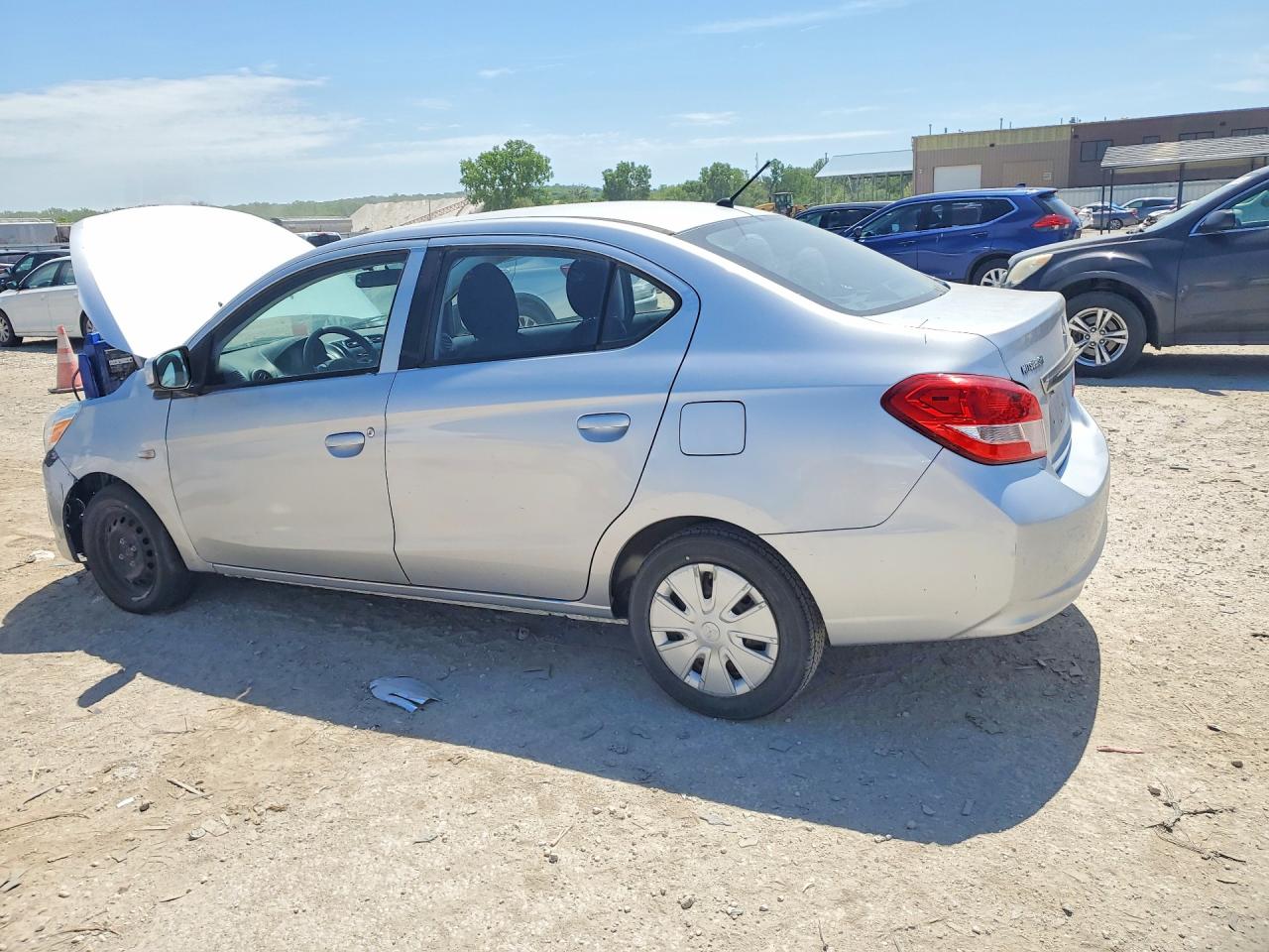 Mitsubishi Mirage G4 Es