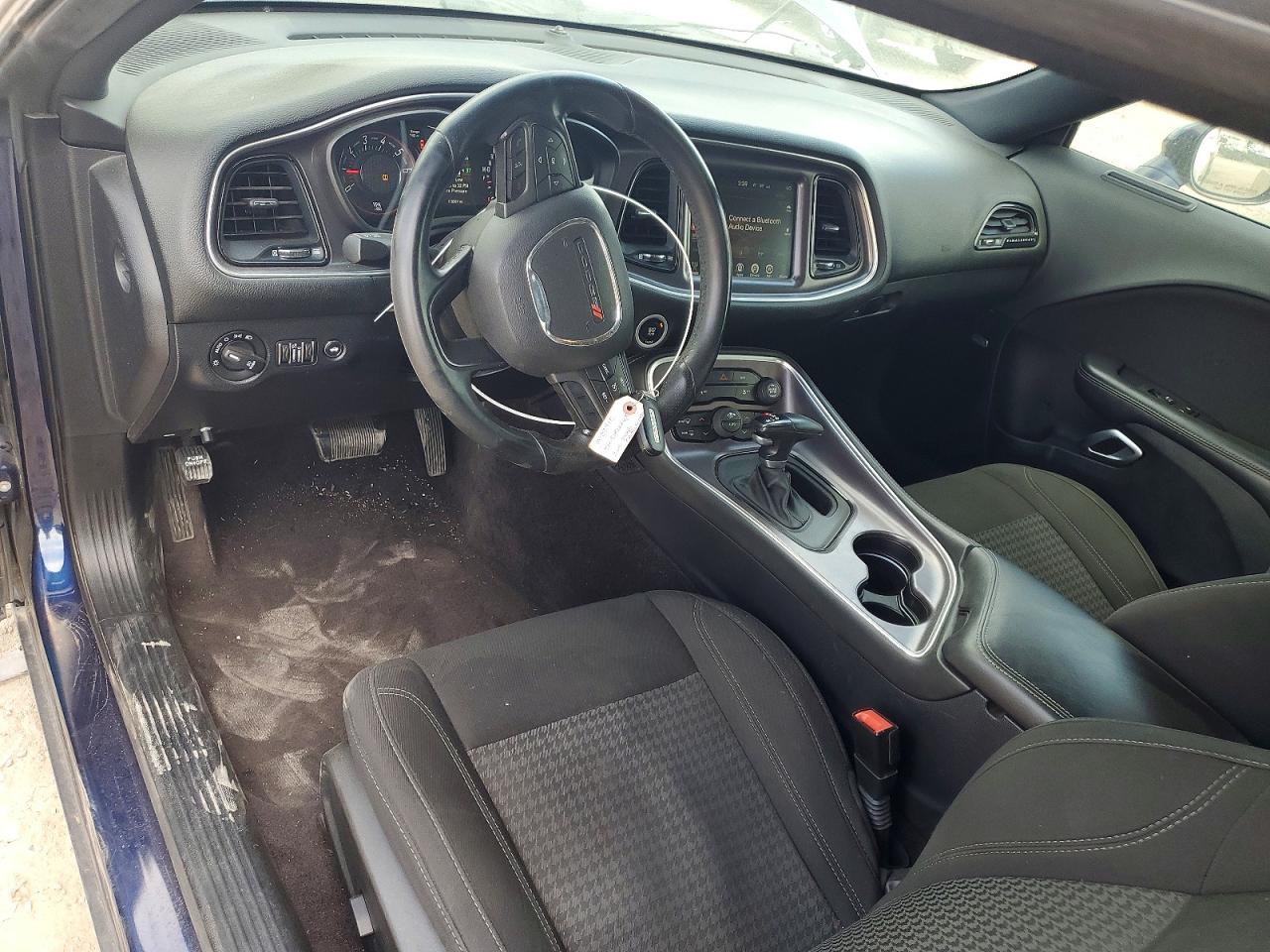 Dodge Challenger Sxt