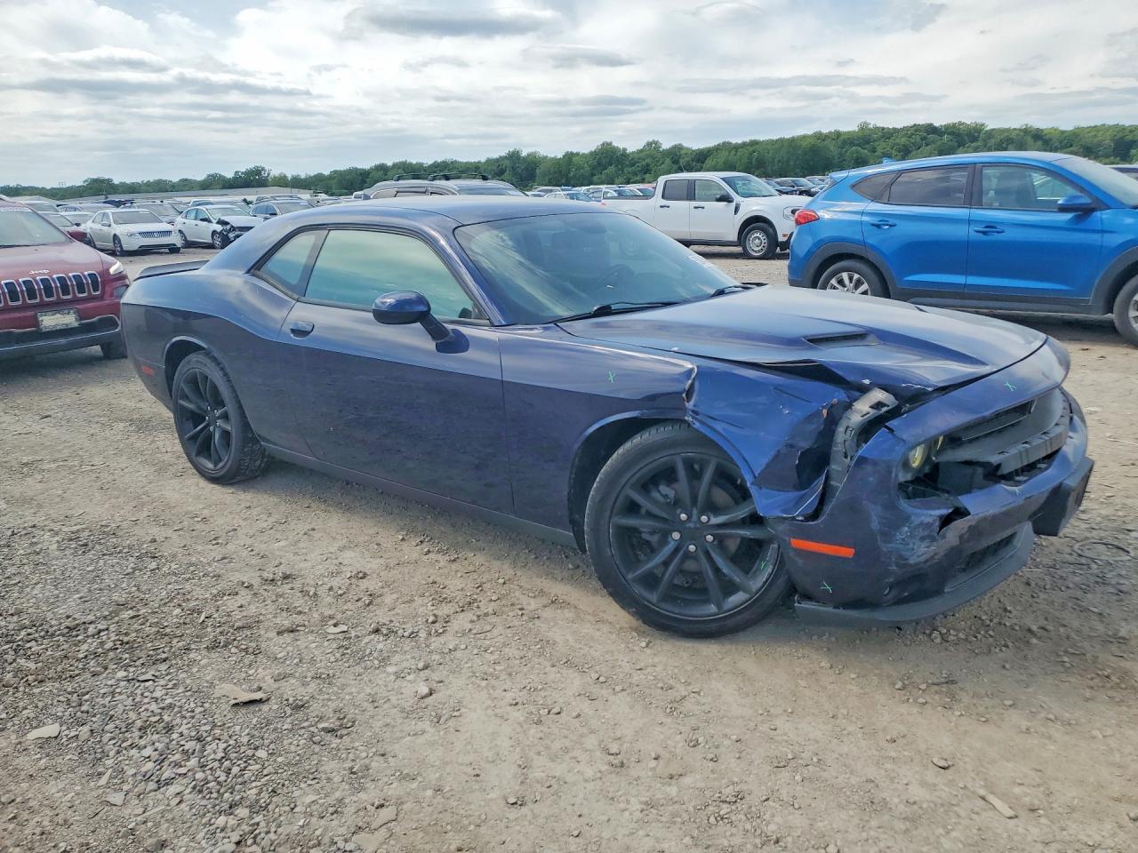 Dodge Challenger Sxt