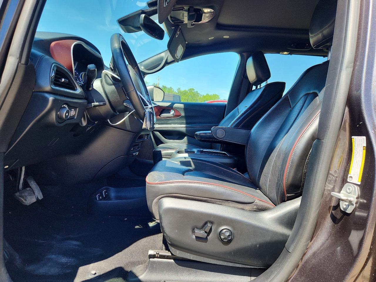 Chrysler Pacifica Limited
