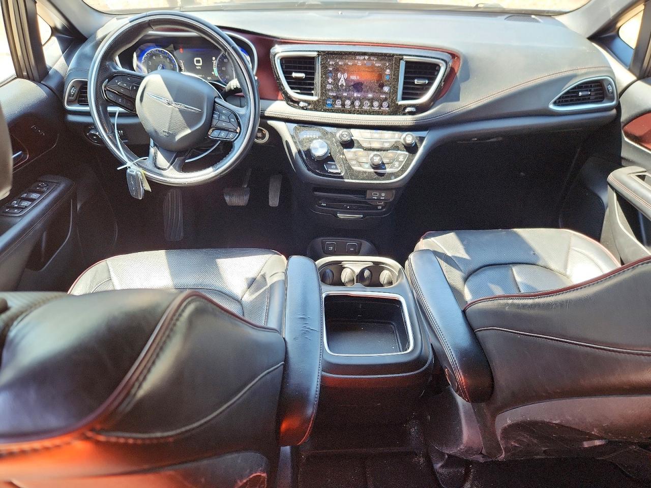 Chrysler Pacifica Limited