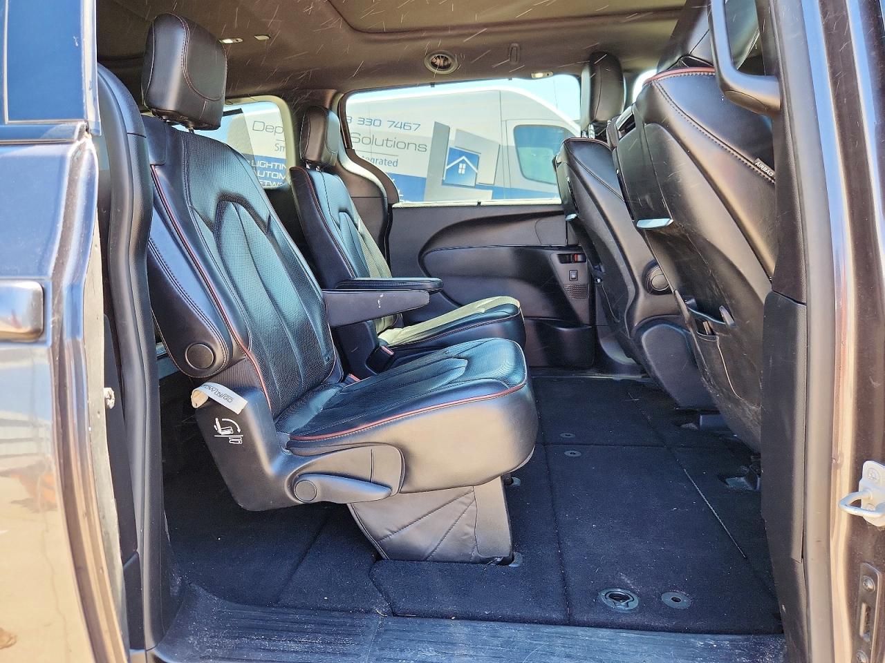 Chrysler Pacifica Limited