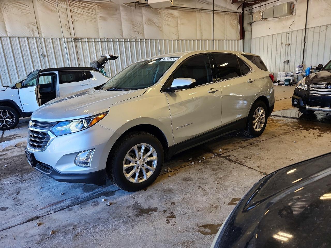 Salvage Chevrolet Equinox Image