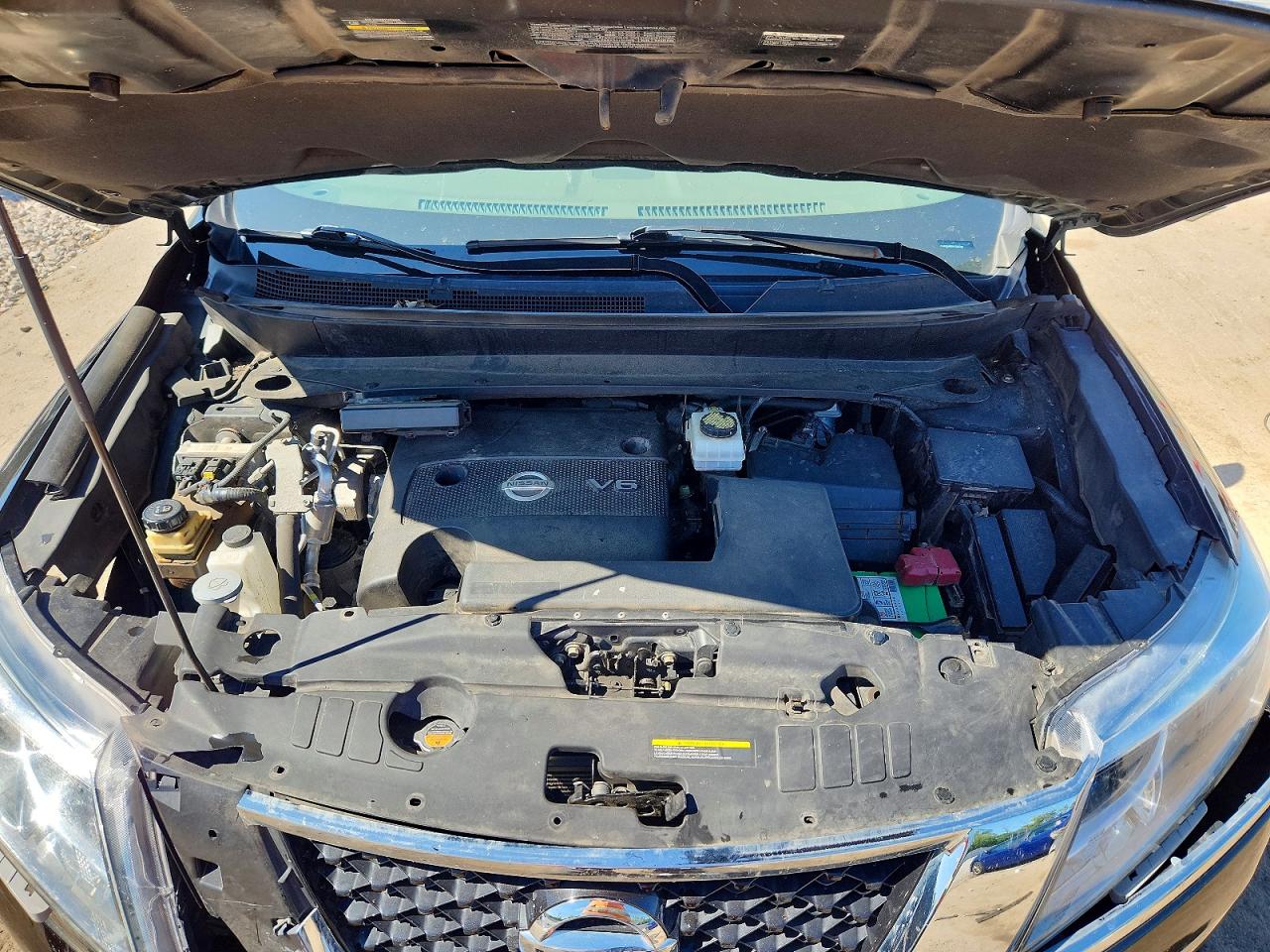Nissan Pathfinder Sv