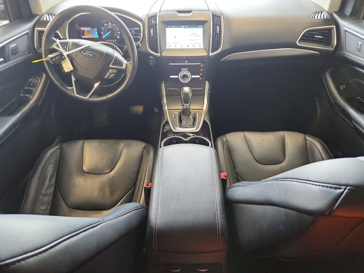 Ford Edge Titanium