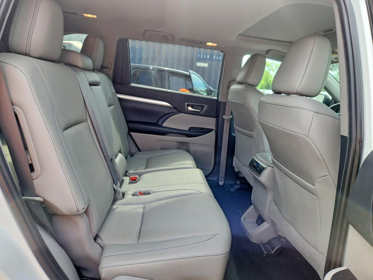 Toyota Highlander Xle